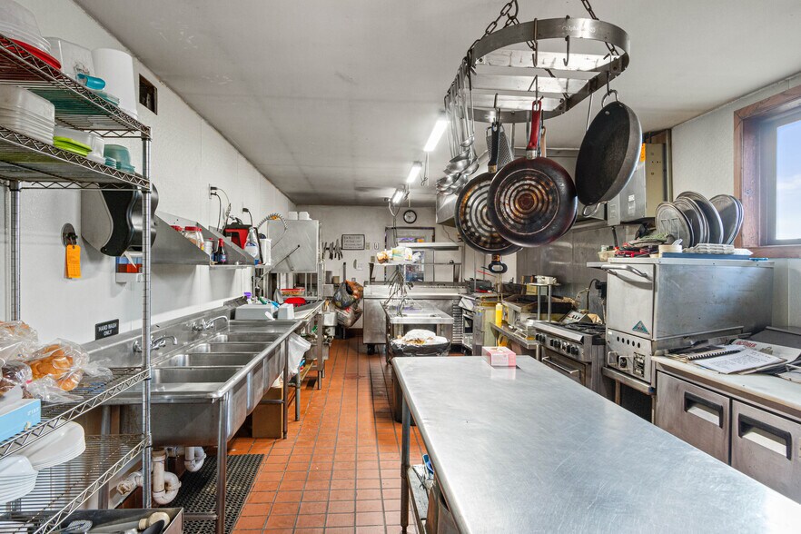 More Photos Of N4183 4th Ave, Hancock Bar For Sale