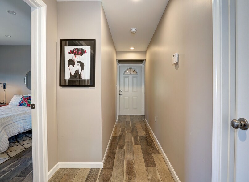 More Photos Of 1271 S Sycamore Ave, Los Angeles Apartments For Sale