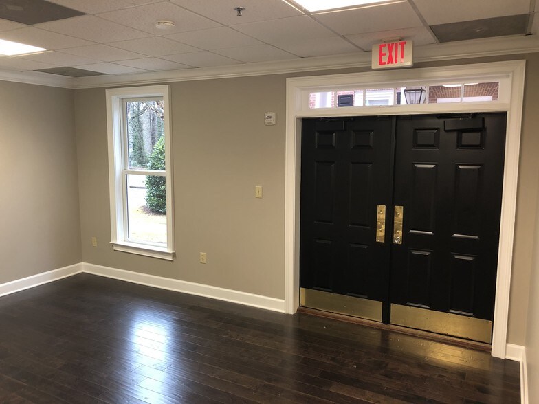 More Photos Of 1640 Powers Ferry Rd SE, Marietta Office For Lease