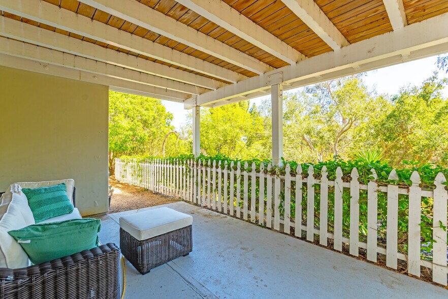 More Photos Of 543 1/2 Arroyo Ave, Santa Barbara Apartments For Sale