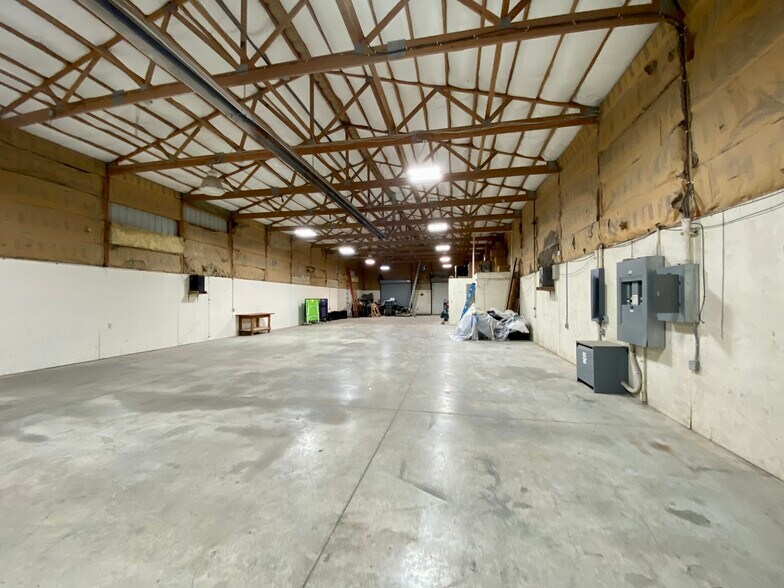 More Photos Of 7530 Hebbardsville Rd, Athens Distribution For Sale