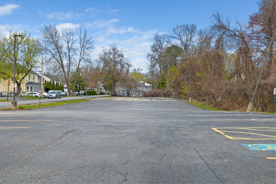 More Photos Of 595 Pawtucket Blvd, Lowell Medical For Lease