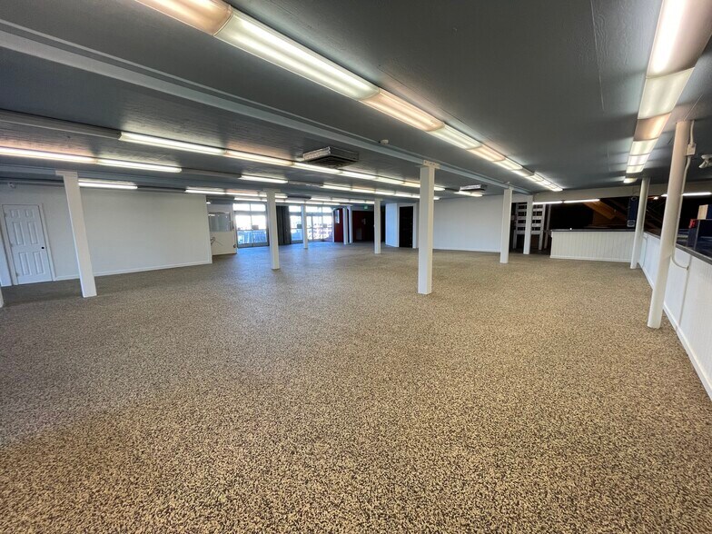 More Photos Of 3000 Winchester Blvd, Campbell Service For Lease