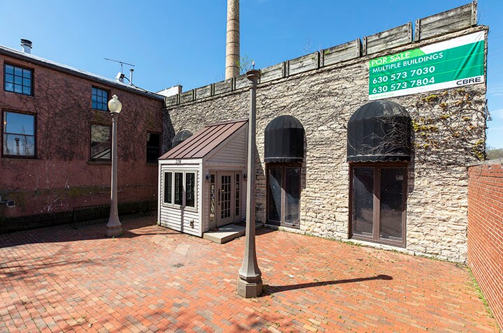 More Photos Of 21 N River St, Batavia Unknown For Lease