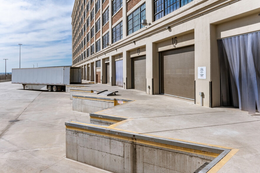 More Photos Of 850 3rd Ave, Brooklyn Warehouse For Lease