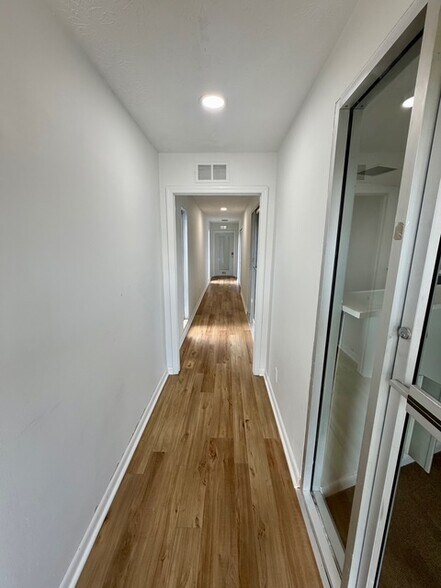 More Photos Of 4300-4304 Plymouth St, Jacksonville Unknown For Lease