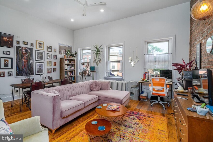 More Photos Of 519 S 5th St, Philadelphia Storefront Retail Residential For Sale