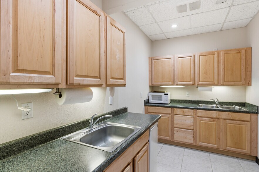 More Photos Of 2074 Galisteo St, Santa Fe Medical For Sale