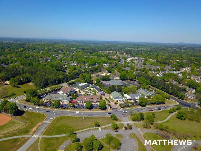 More Photos Of 12040-12070 Etris Rd, Roswell Storefront For Sale