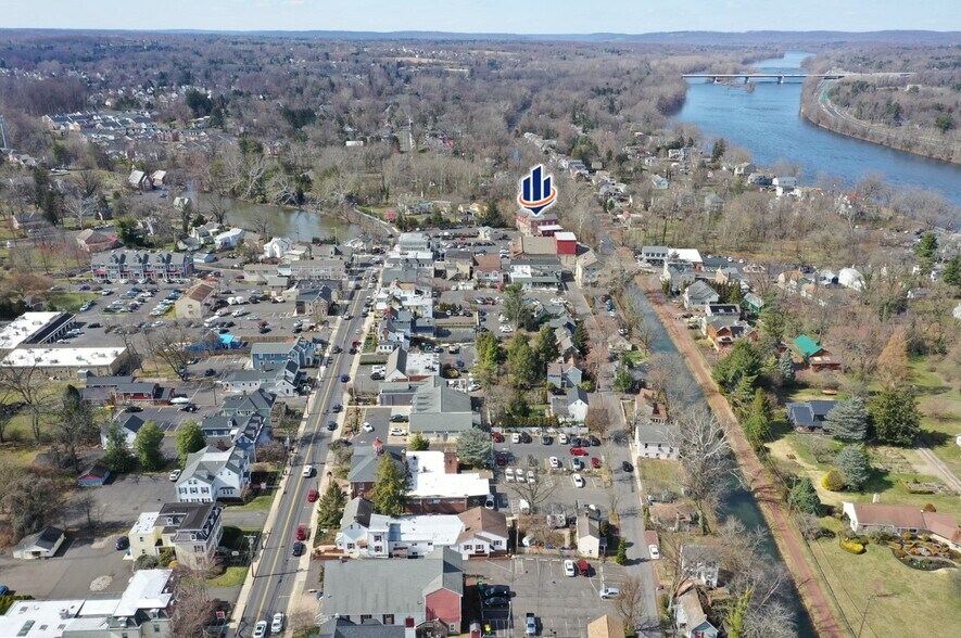 More Photos Of 10 N Main St, Yardley Office For Lease