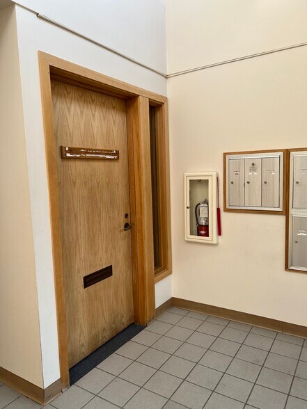 More Photos Of 16770 NE 79th St, Redmond Office For Lease