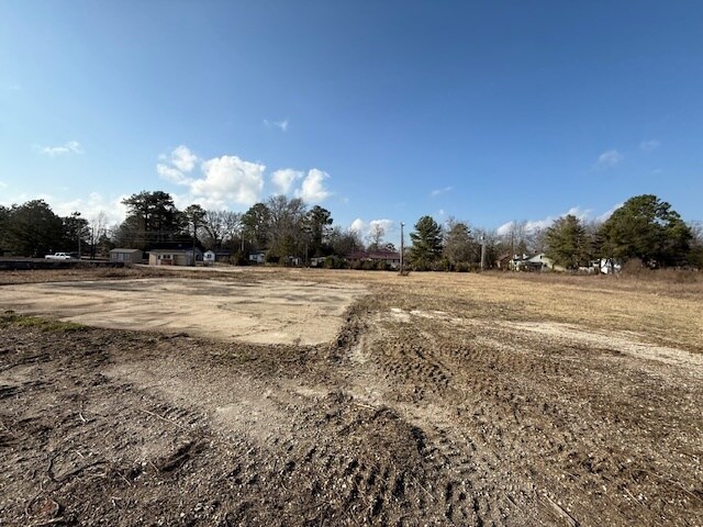 More Photos Of 301 S Parsonage St, Bennettsville Land For Lease