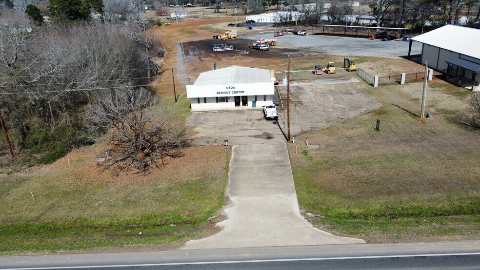 Primary Photo Of 3424 Texas 436 loop, Carthage Office For Sale
