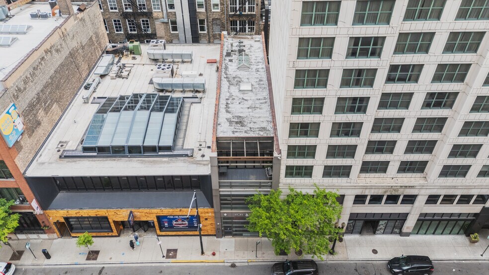 More Photos Of 21 W Illinois St, Chicago Office For Sale