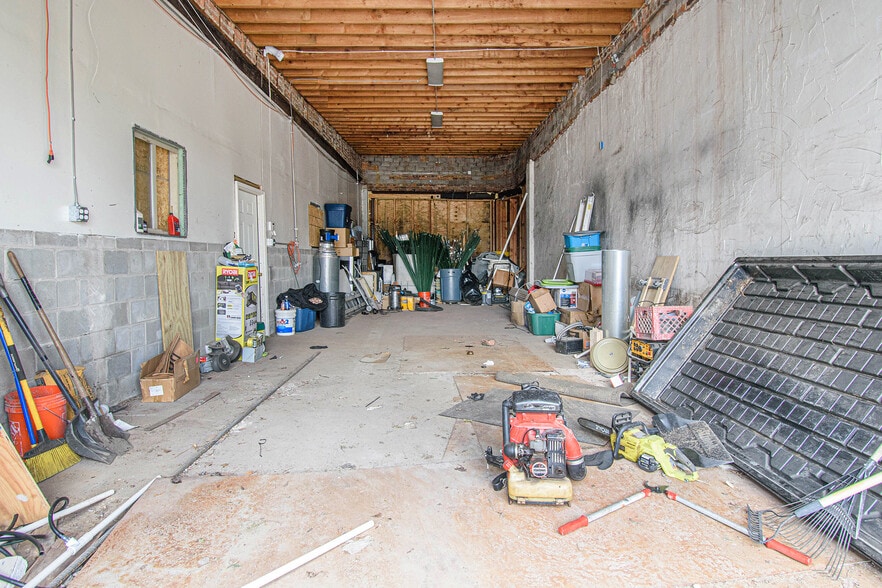 More Photos Of 10415 Fenkell St, Detroit Freestanding For Sale