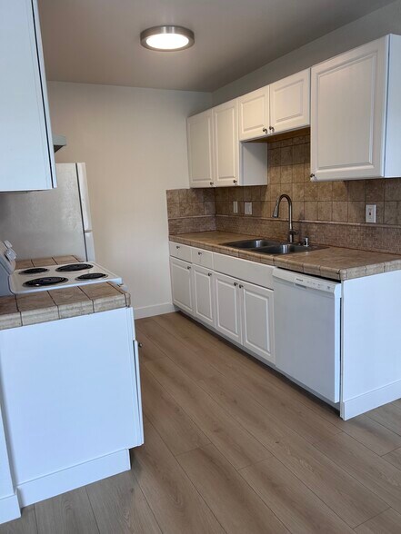 More Photos Of 909 S Sunshine Ave, El Cajon Apartments For Sale