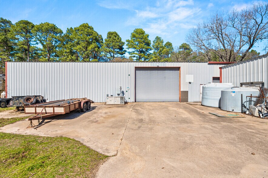 More Photos Of 3825 TX-154 Hwy, Quitman Office Residential For Sale