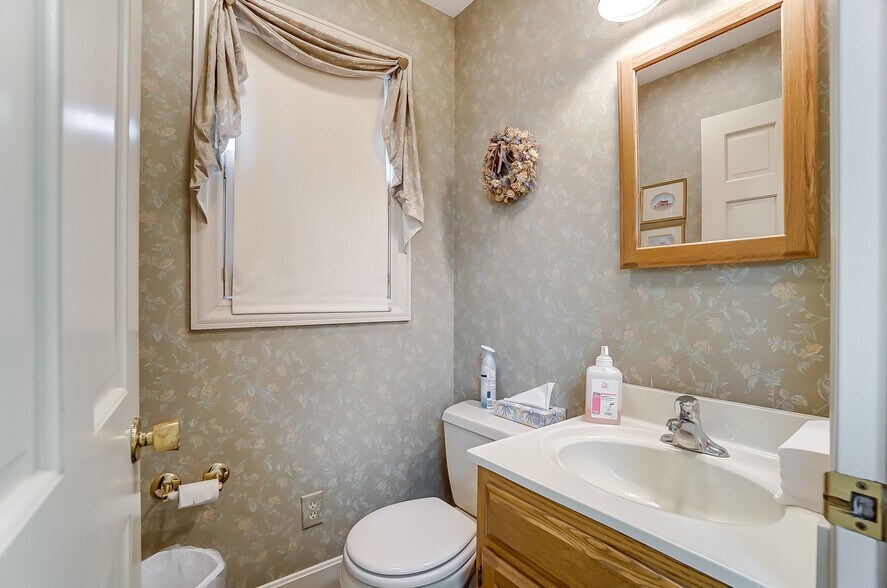 More Photos Of 1354 N Monroe Dr, Xenia Medical For Lease