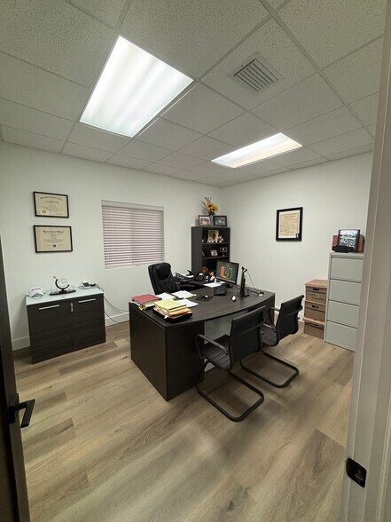 More Photos Of 8105 NW 155th St, Miami Lakes Office For Sale