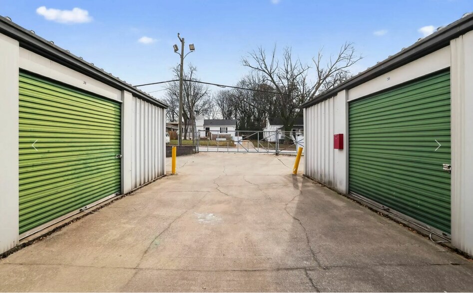More Photos Of 939 N Logan St, Gaffney Self Storage For Sale