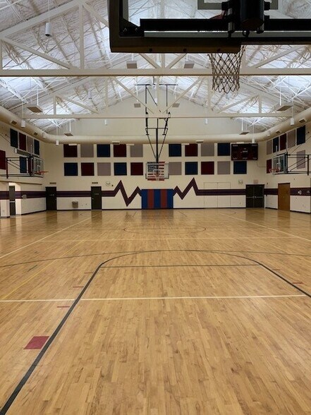 More Photos Of 1819 Reservation Dr, Fort Wayne Religious Facility For Sale