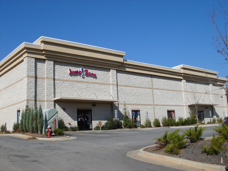 More Photos Of 250 Premier Dr, Holly Springs Light Manufacturing For Lease