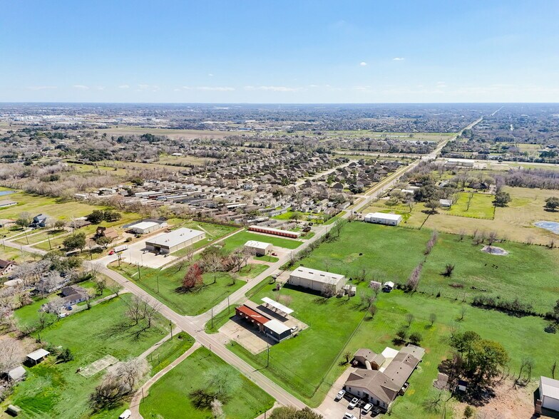 More Photos Of 6034 Brookside Rd, Pearland Carwash For Sale