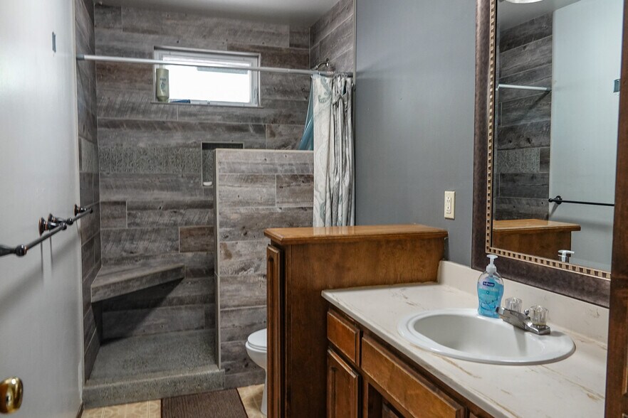 More Photos Of 6409 Kangaroo Creek Rd, Gazelle Land For Sale