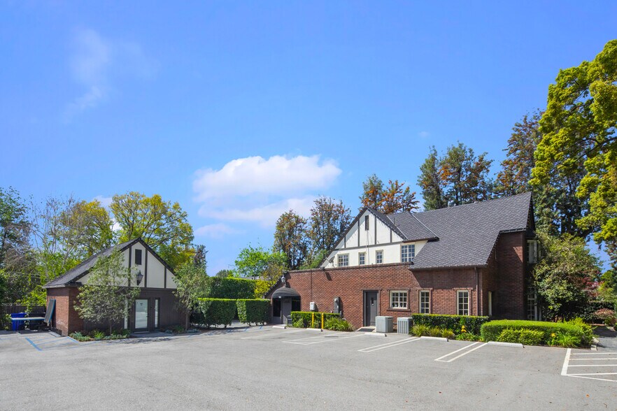 More Photos Of 592 N Euclid, Upland Medical For Sale