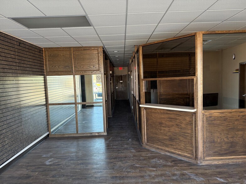 More Photos Of 2106 E Andrew Johnson Hwy, Morristown Office For Lease