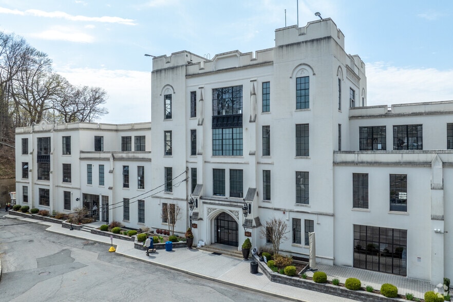 Primary Photo Of 145 Palisade St, Dobbs Ferry Coworking Space