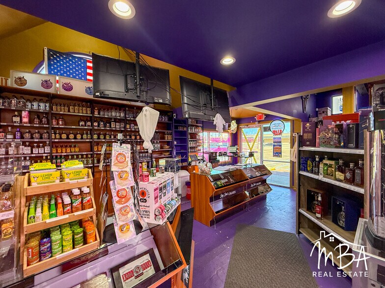 More Photos Of 1505 E Kansas Ave, Garden City Restaurant For Sale