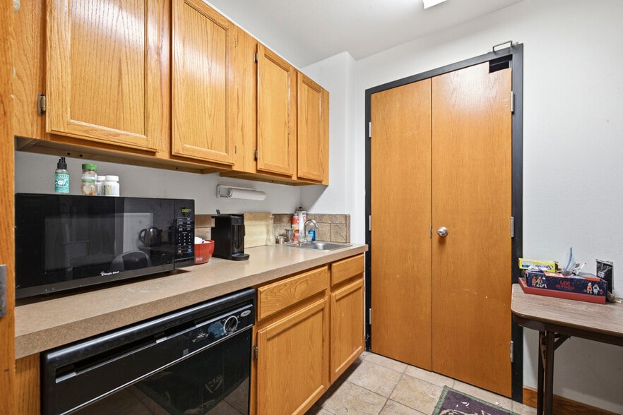 More Photos Of 2821 Remington St, Fort Collins Office For Sale