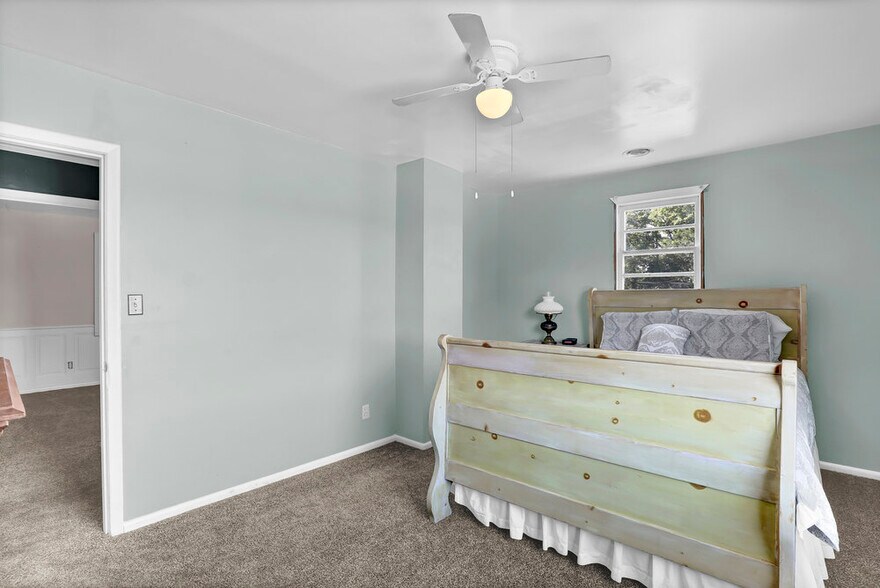 More Photos Of 892 Hwy 210, Holly Ridge Freestanding For Sale