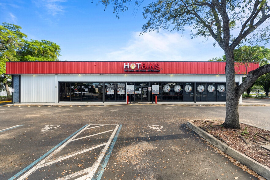 Primary Photo Of 7707 W Commercial Blvd, Tamarac Freestanding For Lease