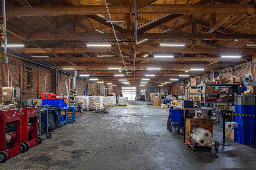 More Photos Of 1242 Palmetto St, Los Angeles Warehouse For Lease