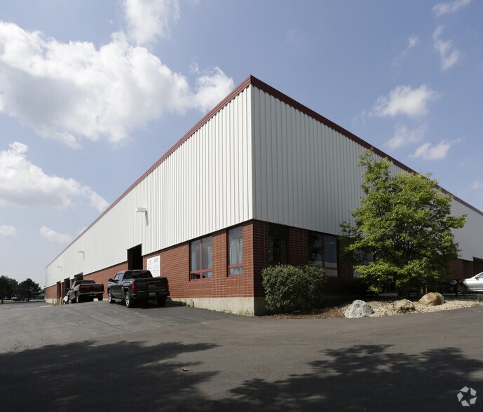 More Photos Of 1243-1253 Naperville Dr, Romeoville Warehouse For Lease