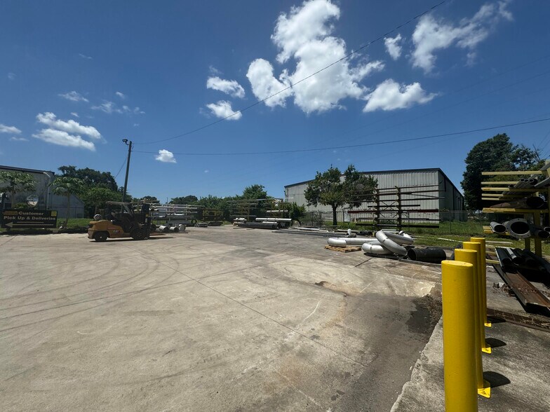 More Photos Of 204 5th St, Orlando Warehouse For Sale