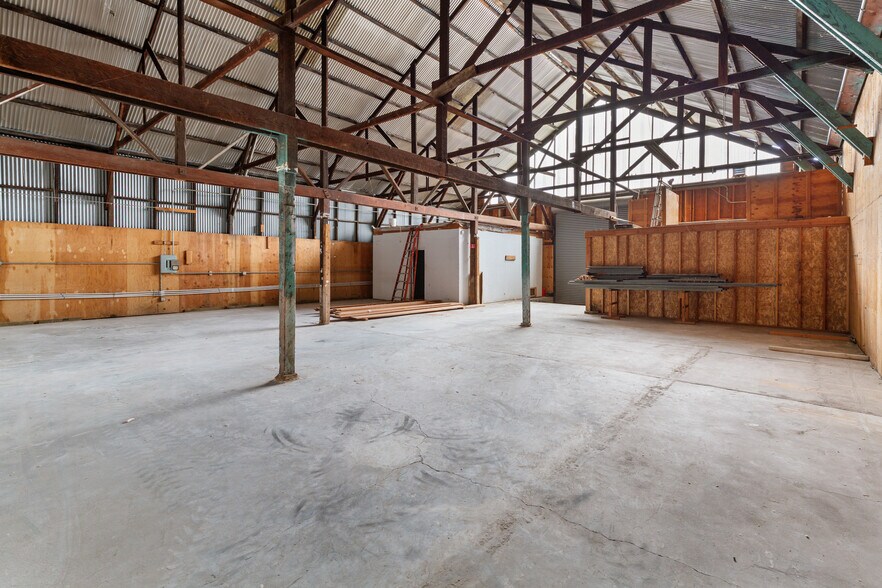 More Photos Of 2534 Magnolia St, Oakland Manufacturing For Sale