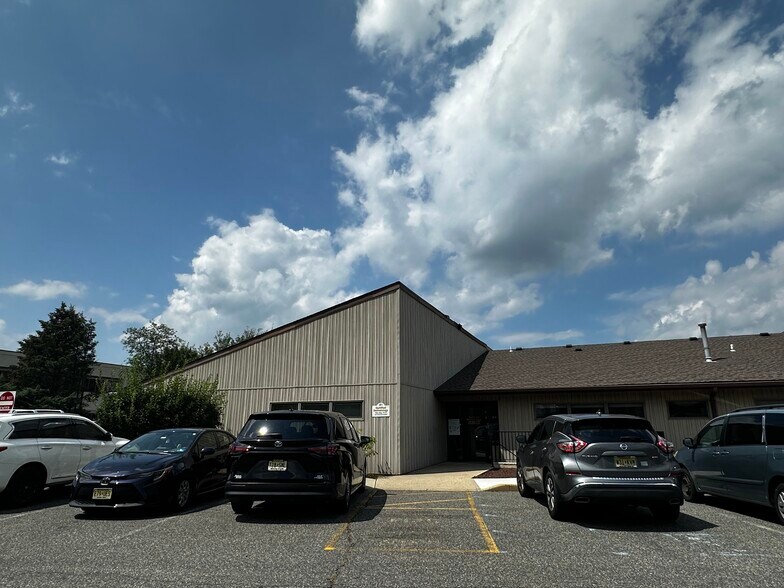 More Photos Of 525 Highway 70, Lakewood Medical For Lease