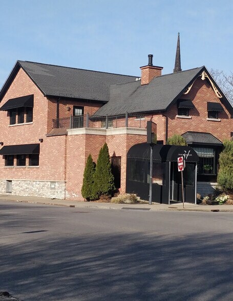 Primary Photo Of 31 N Johnson Park, Buffalo Restaurant For Lease