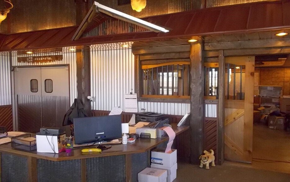 More Photos Of 6797 E Wildcat Rd, Evansville Warehouse For Sale