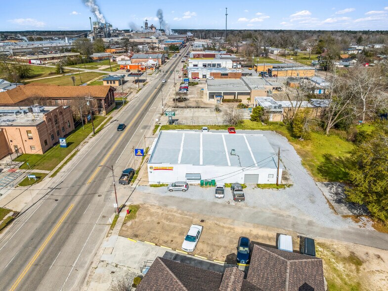 More Photos Of 628 S Columbia St, Bogalusa Freestanding For Sale