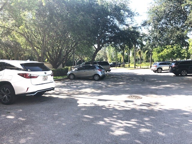 More Photos Of 6099 Stirling Rd, Davie Office Residential For Lease