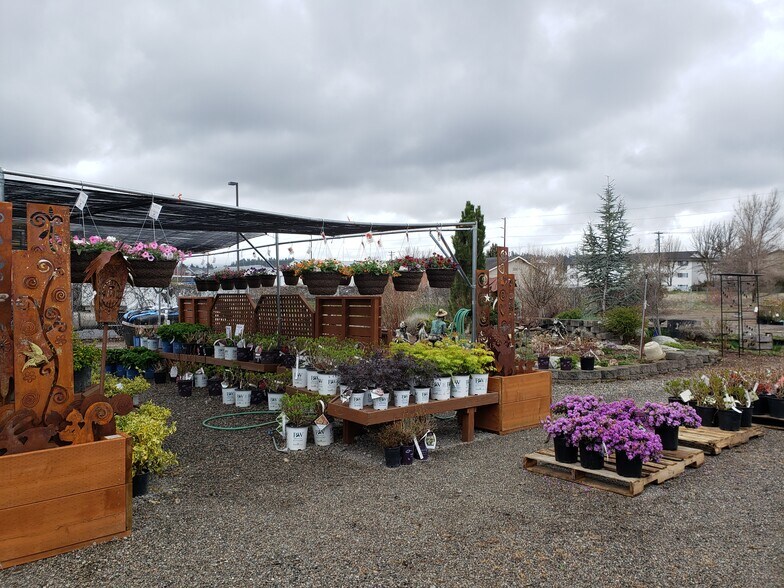 More Photos Of 15614 E Sprague Ave, Veradale Garden Center For Sale