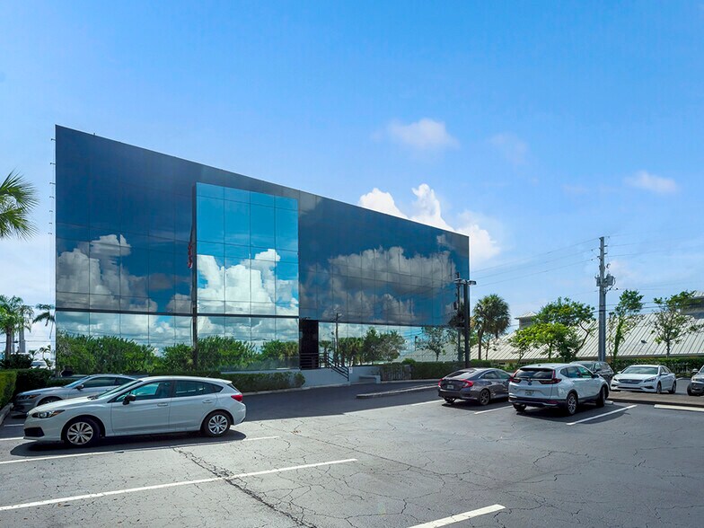 More Photos Of 218 S US Highway One, Tequesta Office For Lease