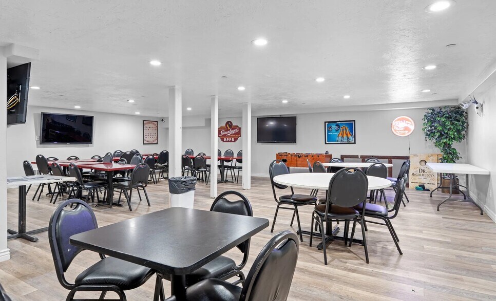 More Photos Of 1505 W Broadway St, Idaho Falls Restaurant For Sale