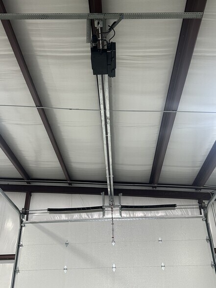 More Photos Of 5703 Steep Hill Rd, Fort Smith Warehouse For Lease