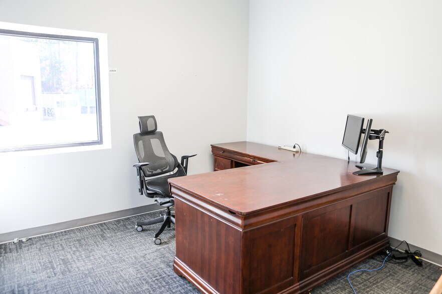 More Photos Of 5080 Old Ellis Pt, Roswell Industrial For Sale