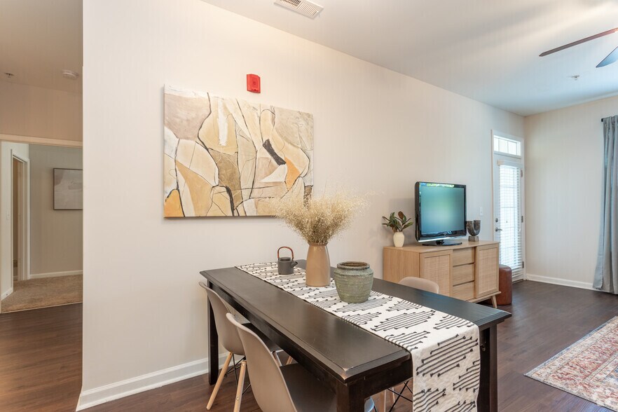 More Photos Of 1001 Hayes Ln, Holly Springs Apartments For Lease